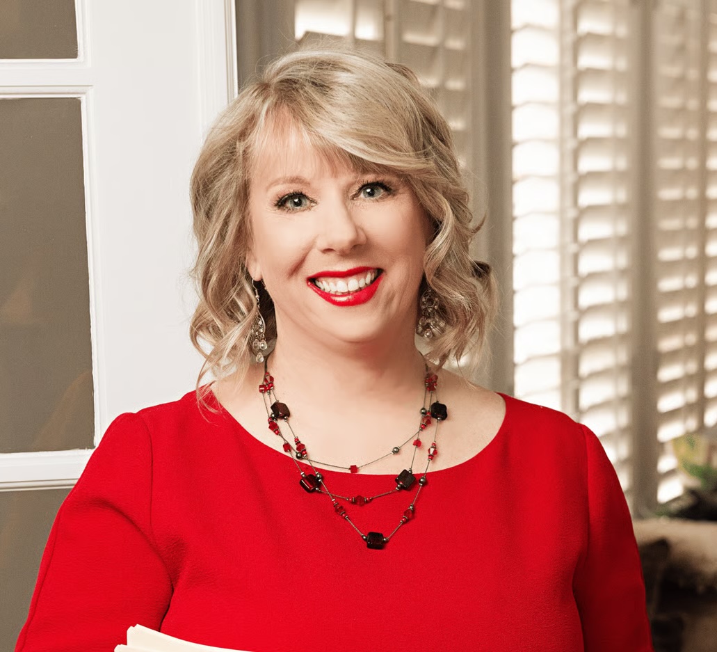 Dr. Ellie Campbell